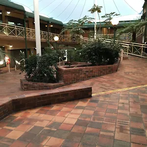 **** Motel Mayfair Plaza And Australia