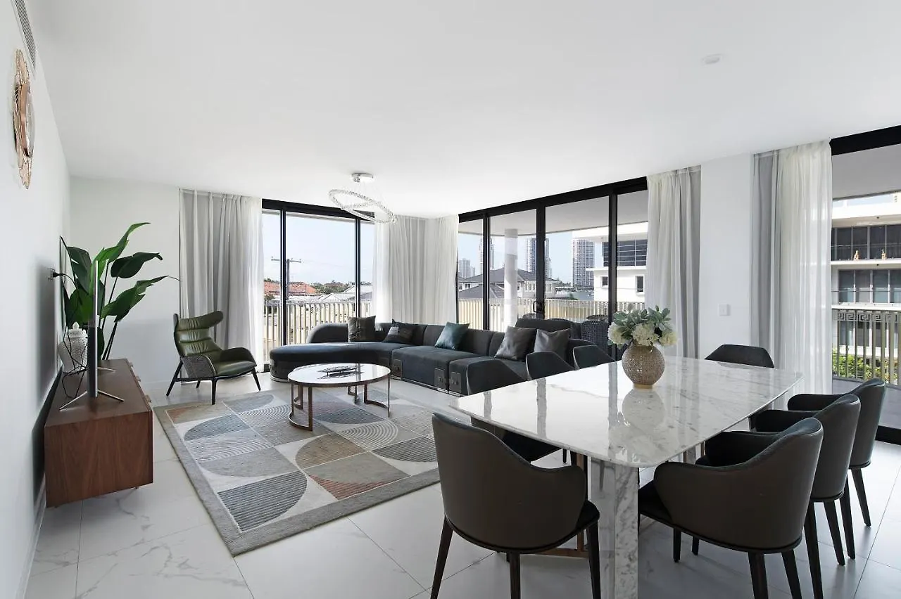 Lotus Resort Gold Coast Hotel apartamentowy