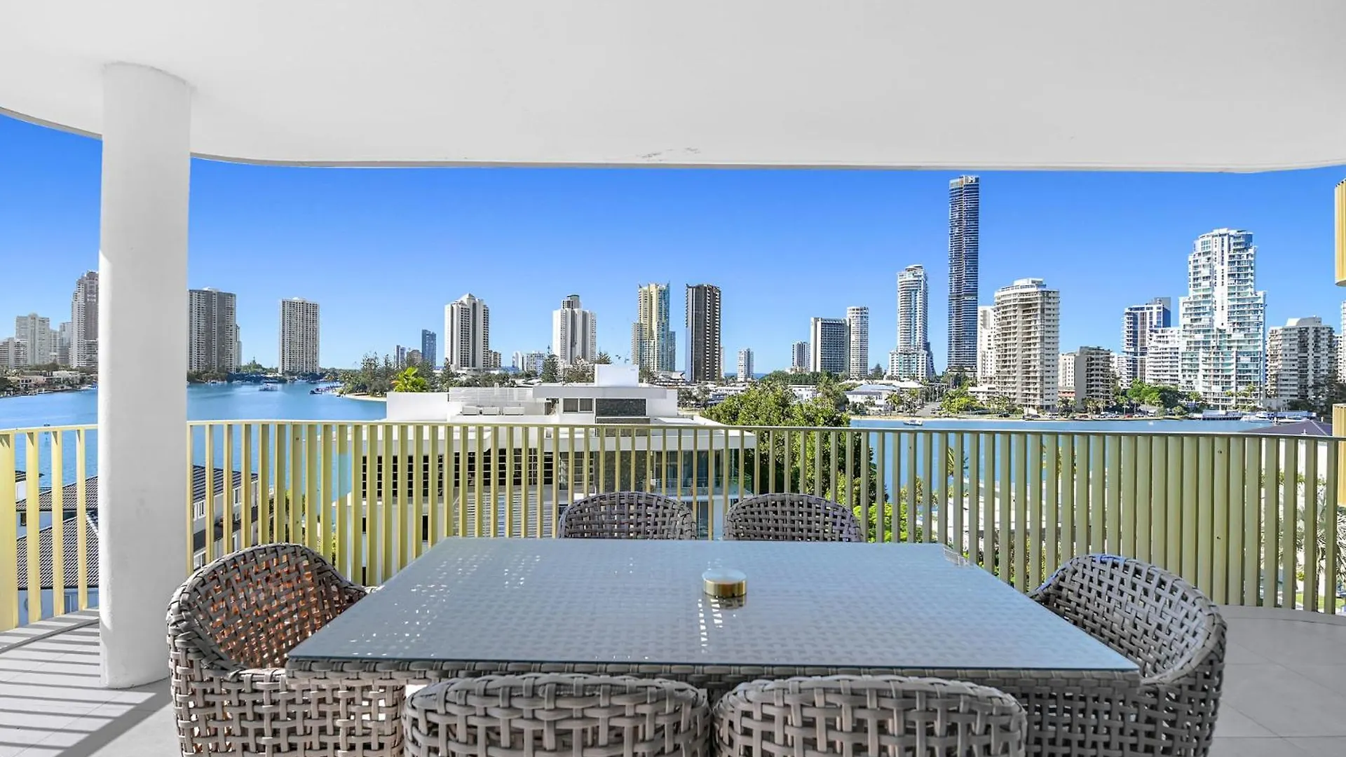 Hotel apartamentowy Lotus Resort Gold Coast